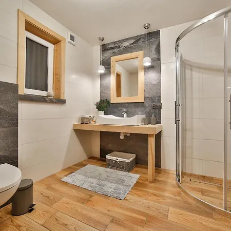 Casa vacanze U Podnoza Tatr - Duzy Dom Z Widokiem Na Tatry Blisko Zakopanego